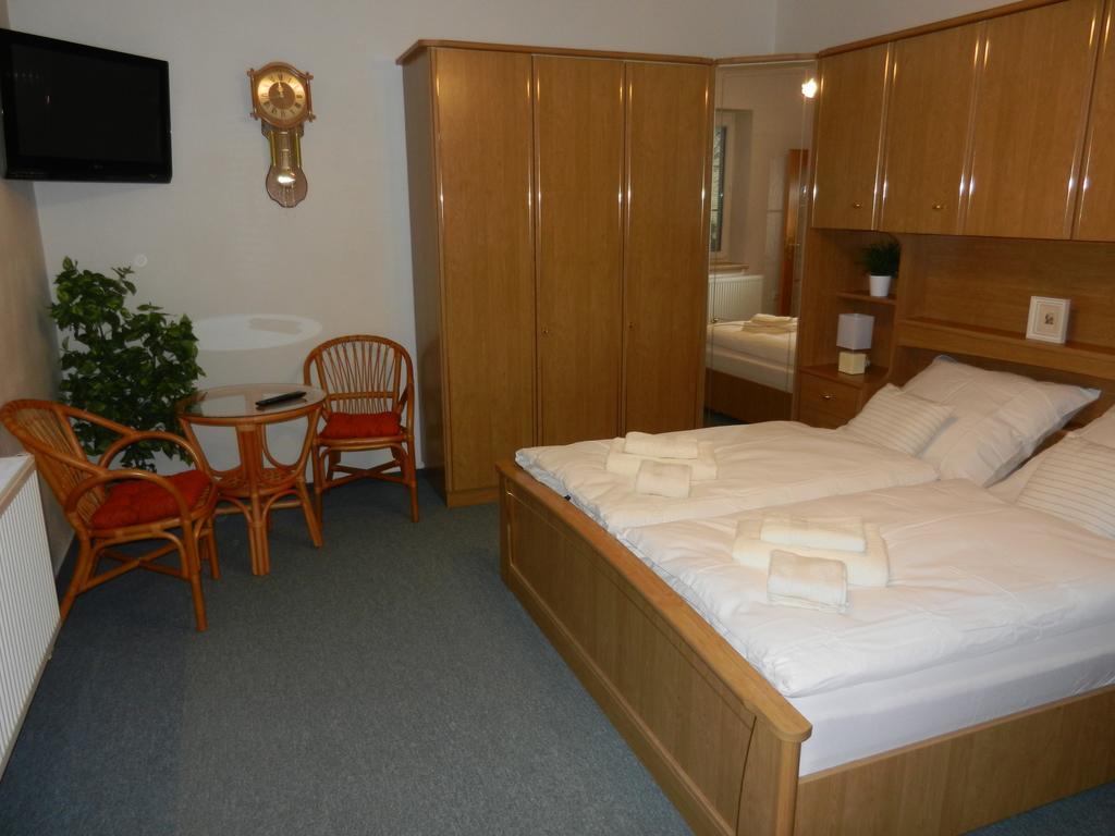 Apartment Pension Stark Frantiskovy Lazne Exterior photo